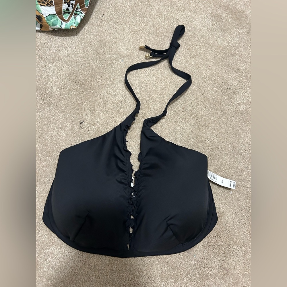 NWT 32DDD black victoria’s secret bikini top!